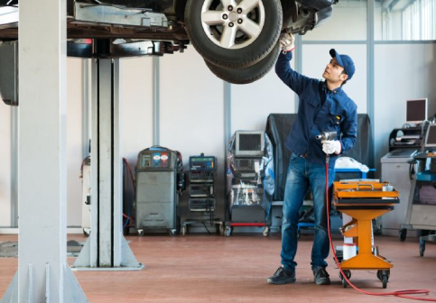 Commercial Fans are Ideal for Auto Shops and Garages